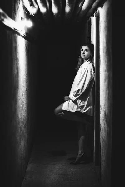 Girl Long White Shirt Depressive Expresion Dark Hallway Black White — Stock Photo, Image