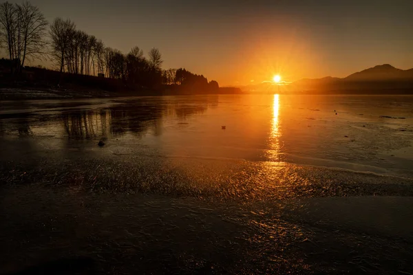 Beautiful Sunrise Frozen Lake Beautiful Morning Slovakia Winter Landscape Bright — Stock Photo, Image