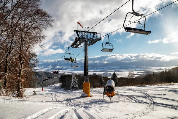 Valca Slovakien Januari 2022 Tomma Stolar Vid Liftstolen Orten Snowland — Stockfoto