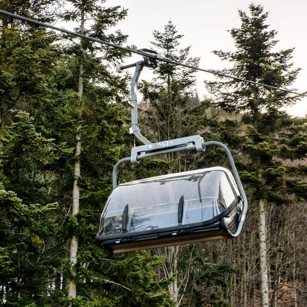 Banska Stiavnica Eslováquia Fevereiro 2022 Cadeiras Cadeira Teleférico Resort Salamandra — Fotografia de Stock