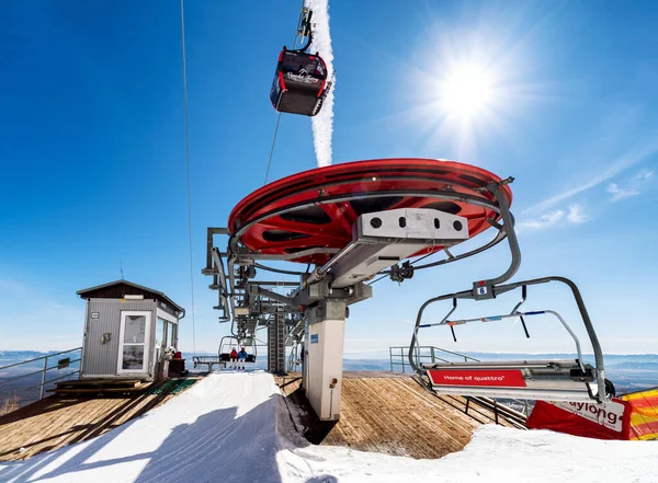 Tatranska Lomnica Slowakei März 2022 Skilift Wintersportort Tatranska Lomnica Der — Stockfoto