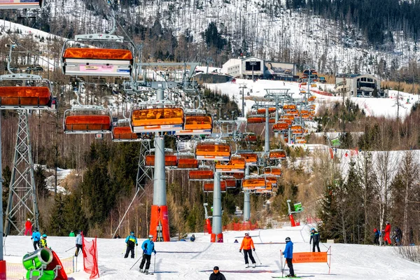 Tatranska Lomnica Slowakei März 2022 Skilift Wintersportort Tatranska Lomnica Der — Stockfoto