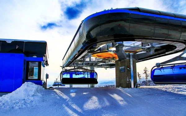 Tatranska Lomnica Slovakia December 2011 Ski Lift Resort Tatranska Lomnica — Stock Photo, Image