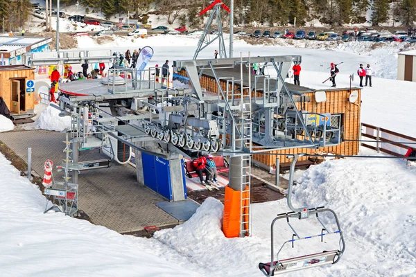 Demanovska Dolina Slovakia March 2013 Ski Lift Resort Jasna Low — Stock Photo, Image