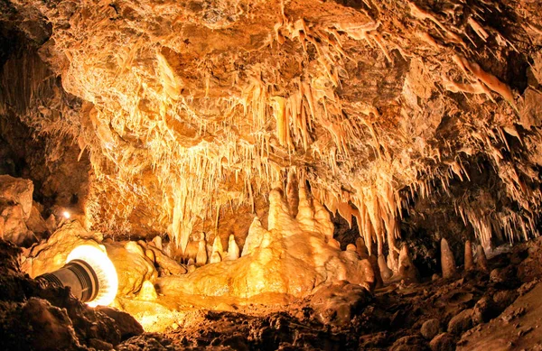 Σταλακτίτες Και Σταλαγμίτες Στο Σπήλαιο Vazecka Σλοβακία — Φωτογραφία Αρχείου