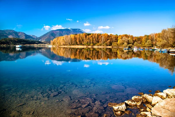 Riflessione Sull Acqua Lago Liptovska Mara Slovacchia — Foto Stock