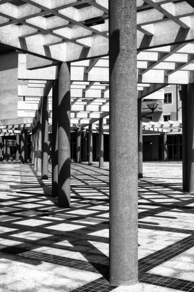 Shadows Pillars Building Modern Architecture Concept — Stock fotografie