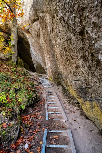 Печера Під Назвою Яма Дракона Сулові Словаччина — стокове фото