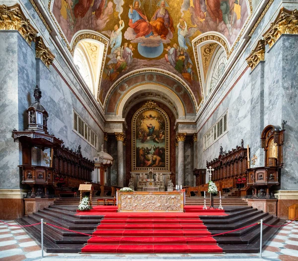 Esztergom Hungary May 2022 Beautiful Decorated Interior Esztergom Basilica — стоковое фото