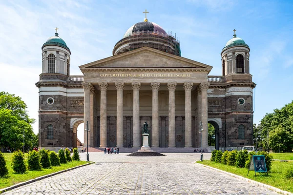 Esztergom Hungary May 2022 Front View Esztergom Basilica Large Pillars — Stok fotoğraf