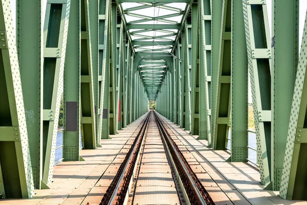 Green Railway Metal Bridge Tunnel — 스톡 사진