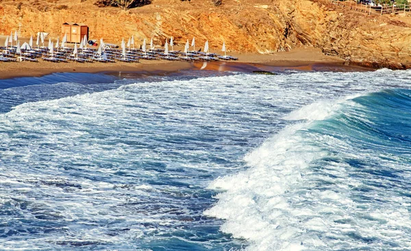 Beach Chairs Waving Sea Resort Village Panormos Crete Island Greece — Stock fotografie