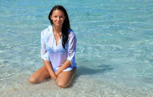 Girl White Shirt Posing Lying Sea Elafonisi Beach Crete Island — 스톡 사진