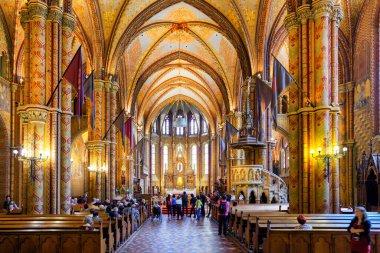 Budapest, Macaristan - 6 Mayıs: Matthias Church of iç castle hill bölgesinde 6 Mayıs 2017 Budapeşte'de bulunan