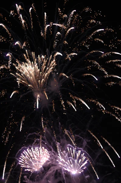 Fogos de artifício Fotos De Bancos De Imagens Sem Royalties