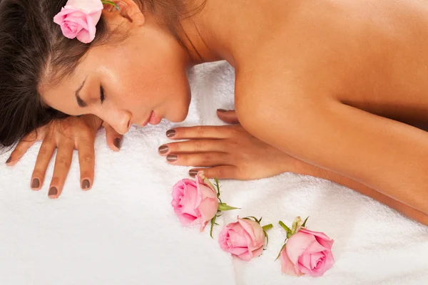 Spa and roses — Stock Photo, Image