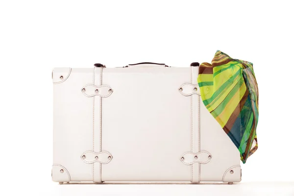 Vit resväska på vit bacground — Stockfoto