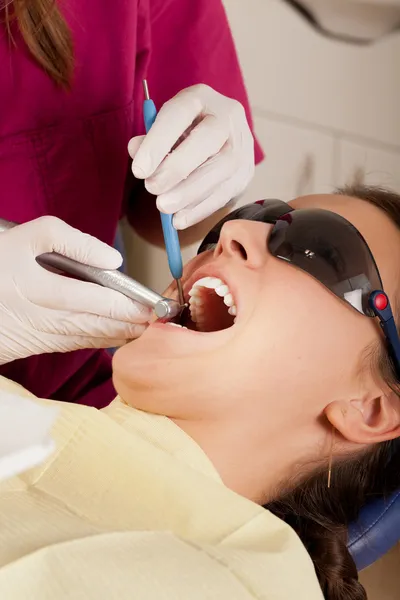 La estomatología es divertida: taladrar dientes Imagen de archivo