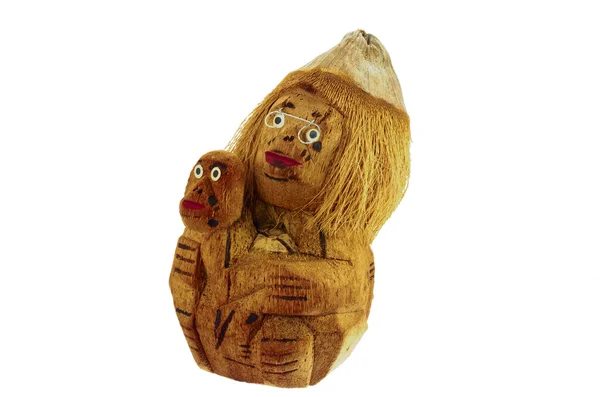 Figurka małpy z kokosa. — Zdjęcie stockowe