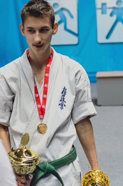 Meisterschaft der Region Moskau auf dem Karate-Kyokushinkai. — Stockfoto