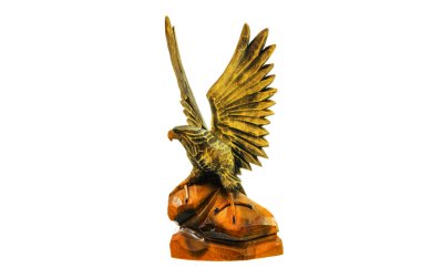 ahşap bir kartal figürü.