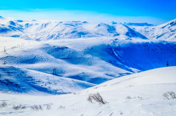 Russia, the Kamchatka Peninsula. Freeride skiing on volcanoes. — Stock Photo, Image