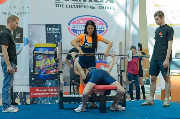 Campeonato da Rússia em powerlifting em Moscou . — Fotografia de Stock