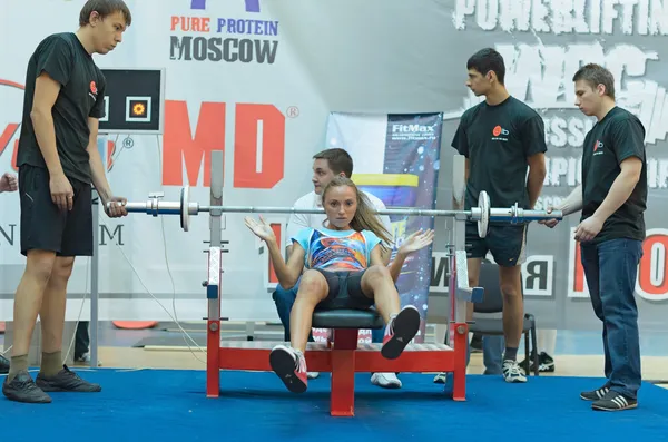 Russische Meisterschaft im Powerlifting in Moskau. — Stockfoto