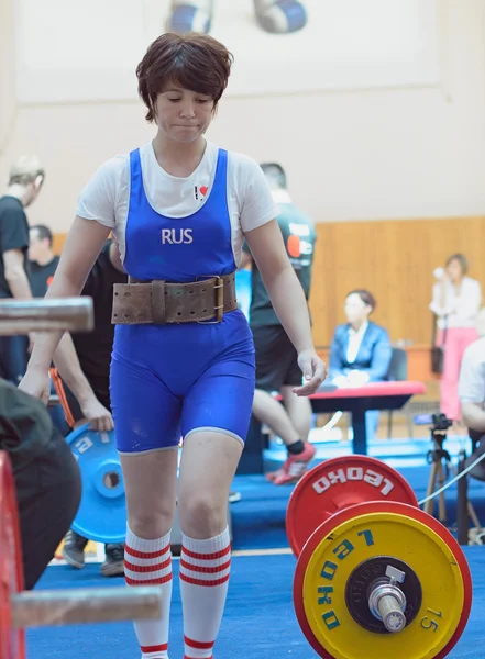 Russische Meisterschaft im Powerlifting in Moskau. — Stockfoto