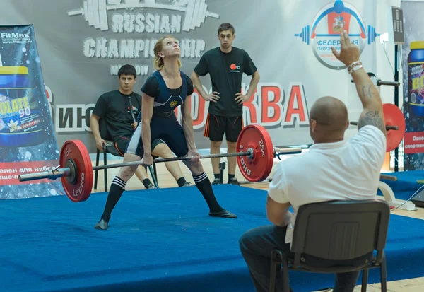 对举重在莫斯科的俄罗斯冠军. — 图库照片