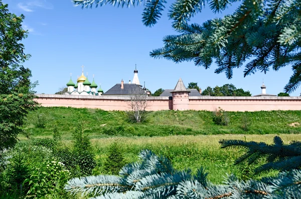 El anillo de oro de Rusia, ciudad de Suzdal . — Foto de Stock