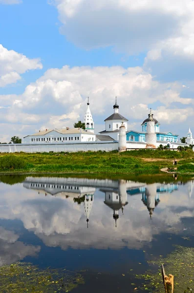 Monastère de Bobrenev fondé au XIVe siècle, Russie . — Photo