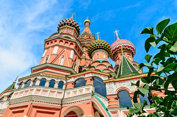 San. Cattedrale di Basilio sulla Piazza Rossa a Mosca . — Foto Stock