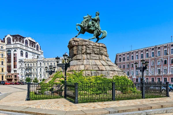 anıt bogdan khmelnitsky, kiev, Ukrayna.