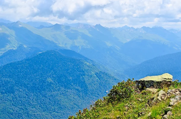 Paisajes y vistas de Krasnaya Polyana, Sochi . — Foto de Stock