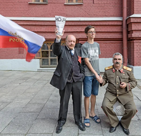 Gemelos Stalin y Lenin en la Plaza Roja de Moscú . Fotos de stock libres de derechos