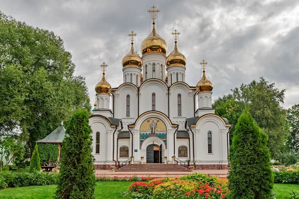 L'église de l'anneau d'or de la Russie . — Photo