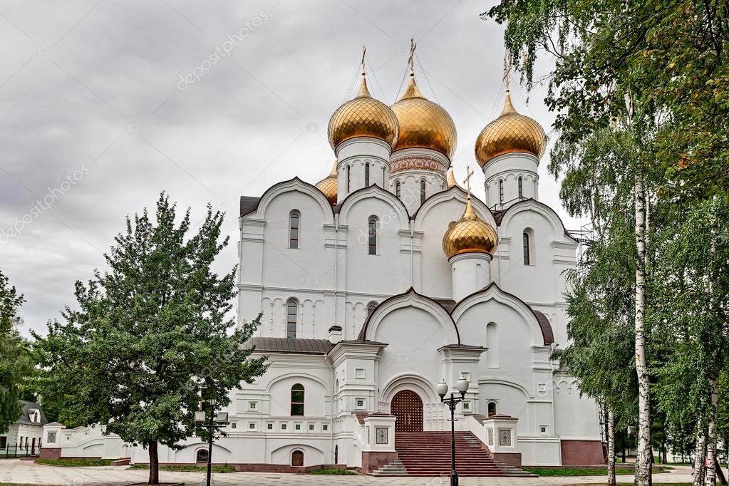 Suzdal and Vladimir Golden Ring Tour – LingoTaxi