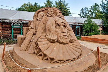 rostov veliky kum heykeller.