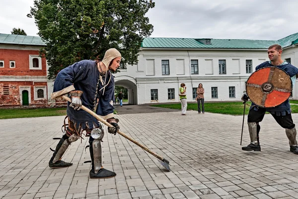 Joust on the territory of the monastery. — Stock Photo, Image