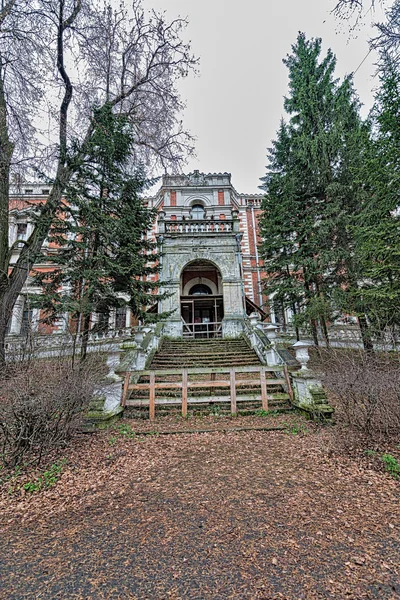 De manor complexe bykovo, in 1780 gebouwd door architect bazhenov. — Stockfoto
