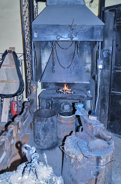 Forged products in the forge, Russia. — Stock Photo, Image