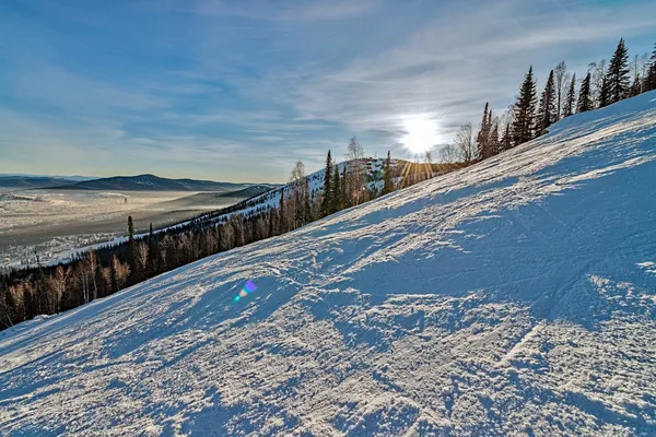 Ski resort sheregesh, regionu kemerovo, Rusko. — Stock fotografie