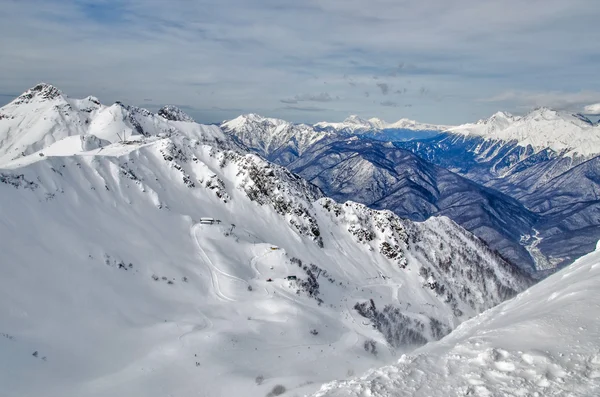 Olympijský lyžařské stopy Chutor rosa. — Stock fotografie