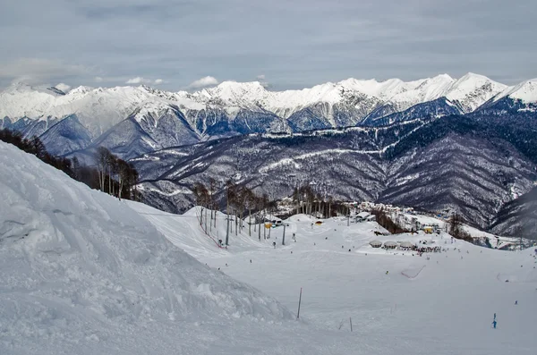 Olympische Skipiste rosa khutor. — Stockfoto