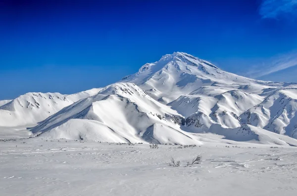 Vulcões da Península de Kamchatka, Rússia . — Fotografia de Stock