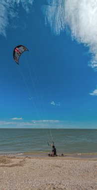 Rüzgar Sörfü ve dolzhanka, krasnodar bölgesi üzerinde kitesurfing, 