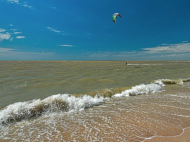 Rüzgar Sörfü ve dolzhanka, krasnodar bölgesi üzerinde kitesurfing, 