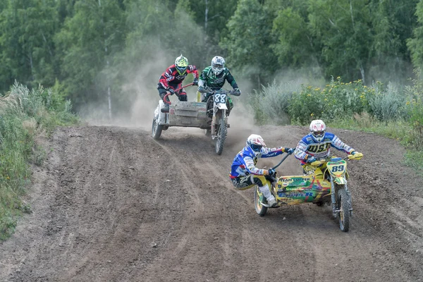 Lato motocross na terytorium powiat ramenskoye, Moskwa — Zdjęcie stockowe