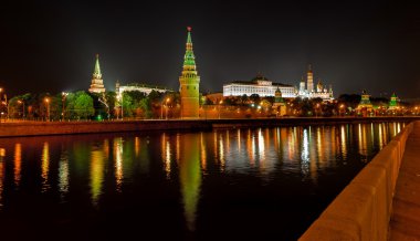 Moskova asla uyumaz.